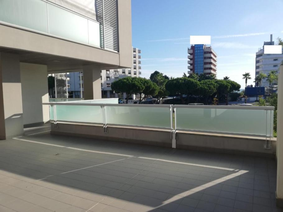 White-Blue Vibes, Seafront 2-Bedroom Apt Montesilvano Marina Exterior foto